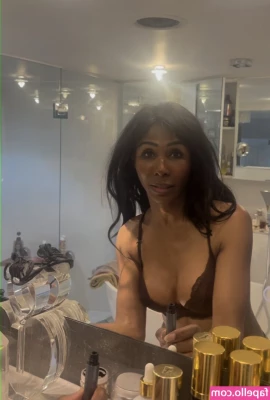 Sinitta - Hey loves  How is everyone I hope you are doing good  Don t forget I