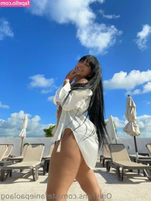 stefaniepaolaog - Good morning from this 🍑