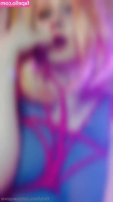 uwupixie - How do you like that panties? 😏