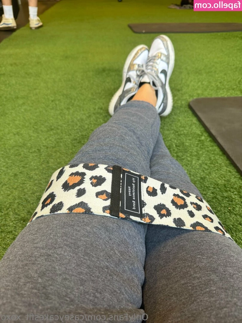 caseycakesfit_xoxo [ caseycakesfit-xoxo ] - What would you do with my soles