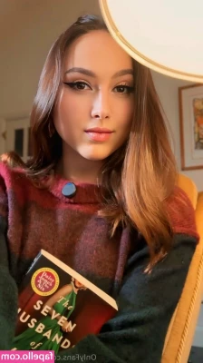 emilia_jolly [ emilia-jolly ] - Slim Honey