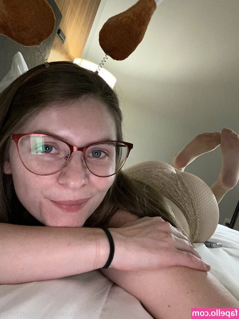 alicemarchfree - ❤️Preparing another video for YOU in my SELLFY store❤️ 