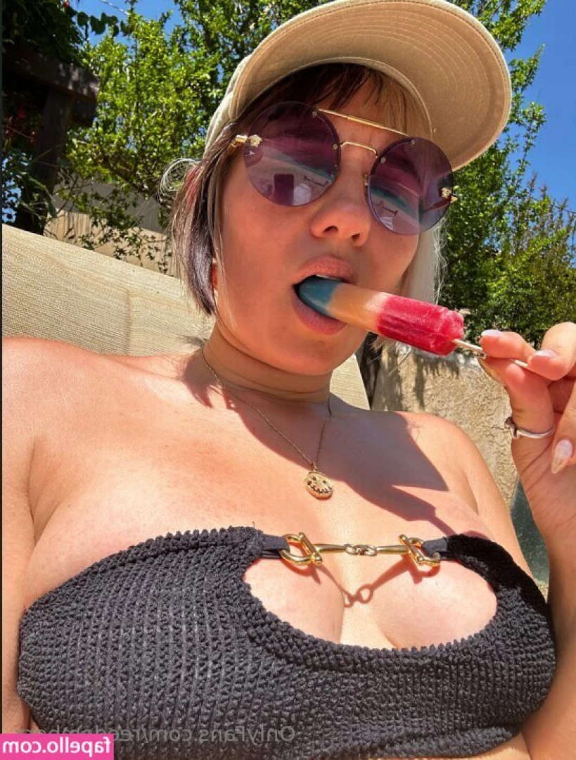 reedamberx - Wanna see my new video  Tip 25  yall get it