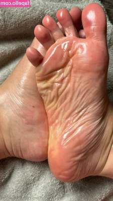 joyfullfeet - A quick outdoor flash