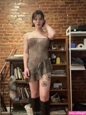 isabel4yiew - I just woke up let s get back in bed