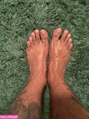 tyraffex - De rojito    Se viene el video más pedido y esperado de mi OnlyFans 