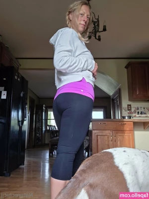 naturechicjj - This hot mom couldn t even wait for the bed we just went to the floor