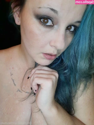 lilevillady - Don't be shy and tell me what's the first thing you would do to me?