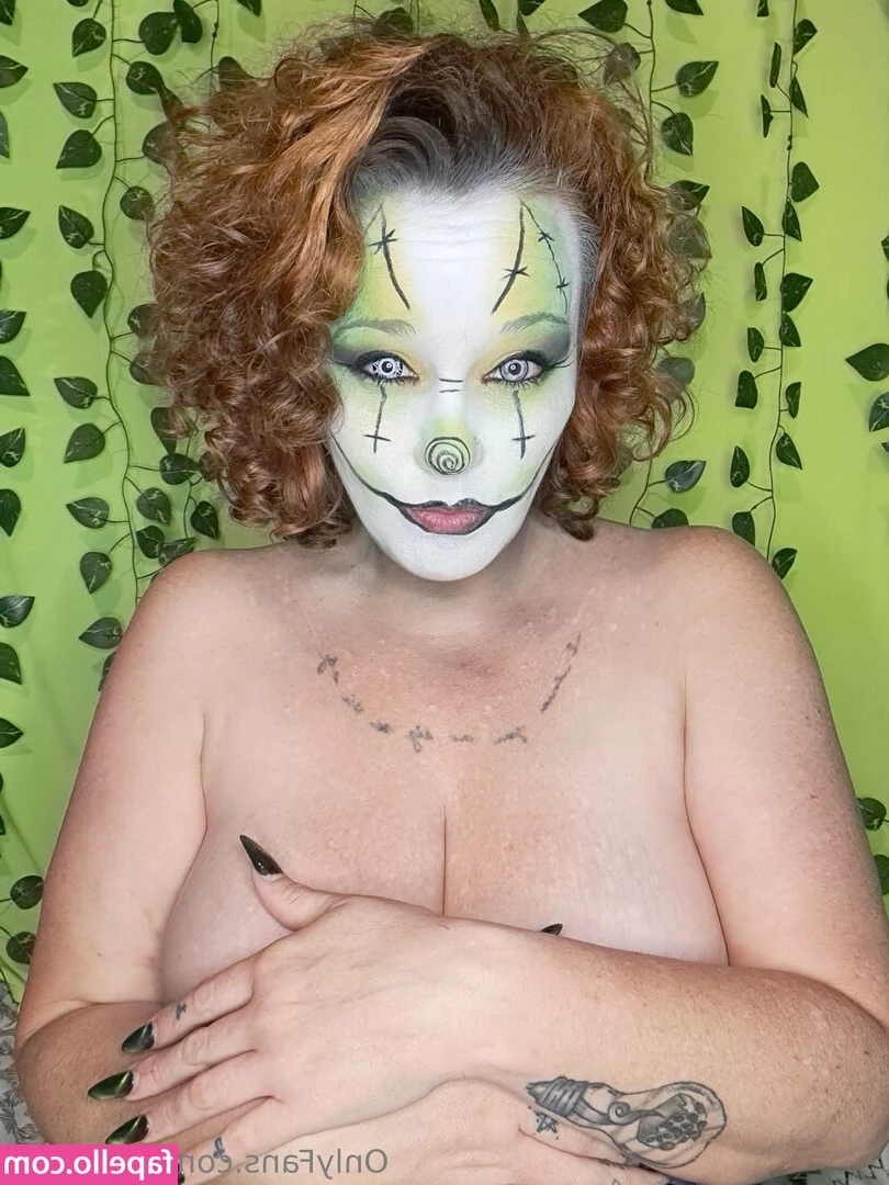 lilevillady - A sneaky one in the sauna 🧖‍♀️