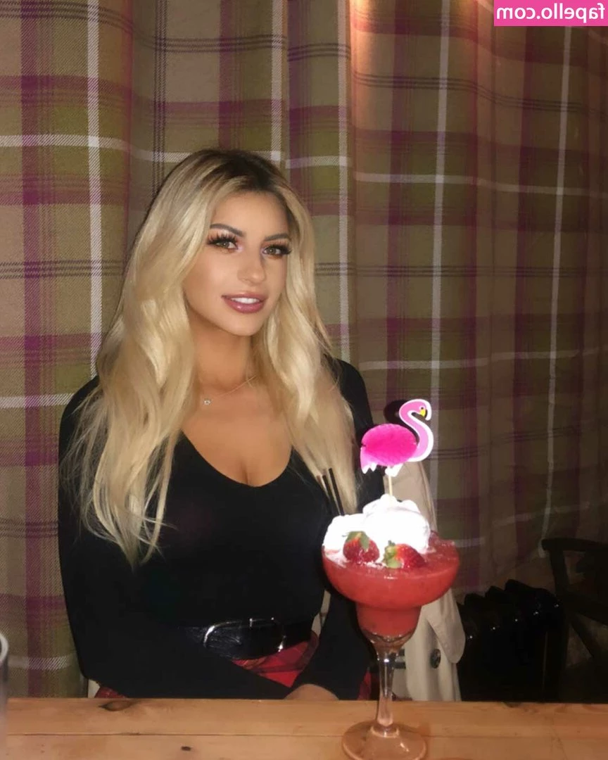 Chloe Amber Rice [ chloe-amber-rice ] - Hey guys! So I have a special deal I'm going to offer right now.