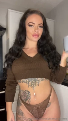 sophiemariex-free - Sexy chocoliit got my nut PLASTERED all over her face    She sucks my
