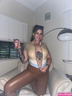 nattyb_xo [ nattyb-xo ] - best part of the outfit is always fishnets