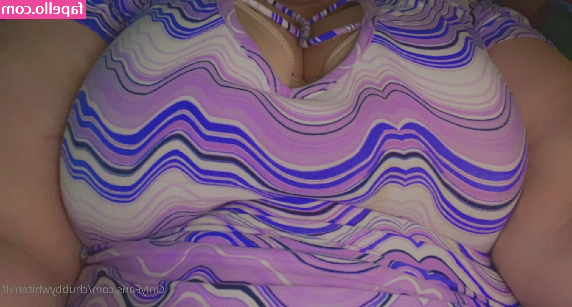 chubbywhitemilf - Hey babes would someone be down to buy me a fuck machine off of my