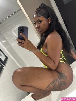 pandatammii - Would you join me in the jacuzzi? 🥵