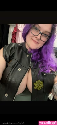 ubadgirl - Can you make me cum with no hands at all