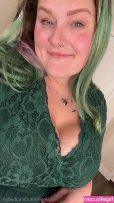 ubadgirl - Need to get back in gym  who wants to be my gym partner