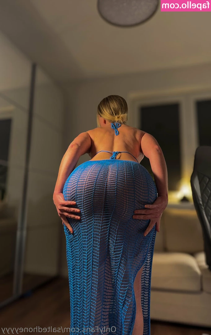 saltedhoneyyyy - Want to watch me strip