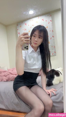 amily99887 - excited 4 u to watch me take a big dick :3