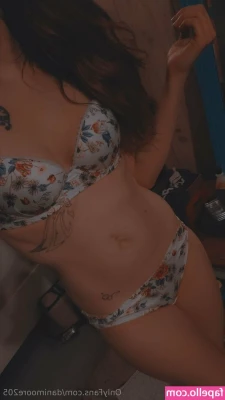 danimoore205 - Butt Tease ;)