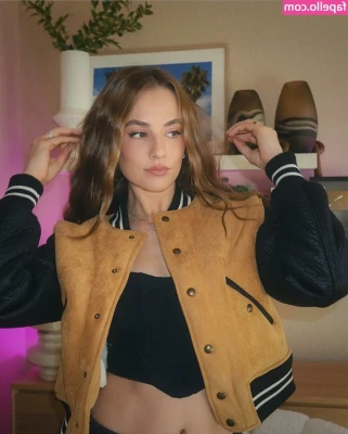 Rachel Demita [ rachel-demita ] - Anyone want to see me getting fucked doggystyle     I should say that