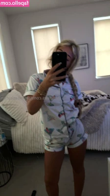 juliannapeyton - Stop and Stare 👁️