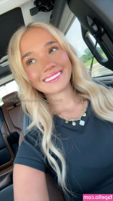 juliannapeyton - Happy hump day my beautiful freaks   A few more pics to come later