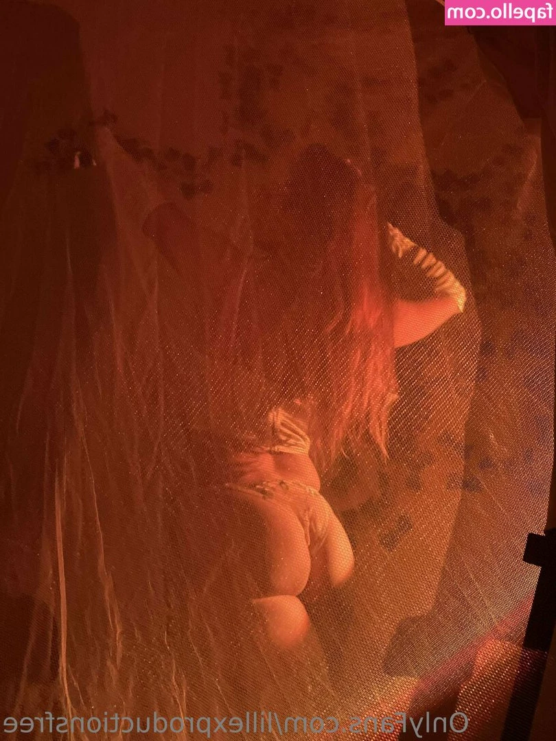 lillexpfree - Good morning y’all! Time to get my nails done this week. Which