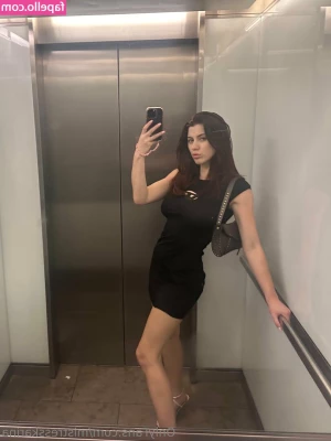 mistresskarina - Don’t forget about my $100 bundle deal! Tip $25 and help me reach