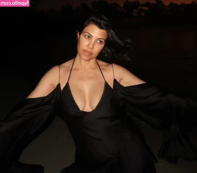 Kourtney Kardashian [ kourtney-kardashian ] - I love when you slap my ass hard ass you fuck me hard from