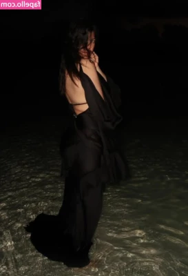 Kourtney Kardashian [ kourtney-kardashian ] - skyangie