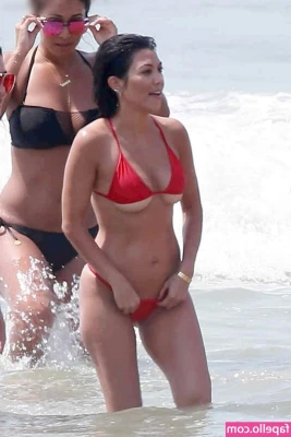 Kourtney Kardashian [ kourtney-kardashian ] - To those we ve lost  we remember you  And to those who are here  we