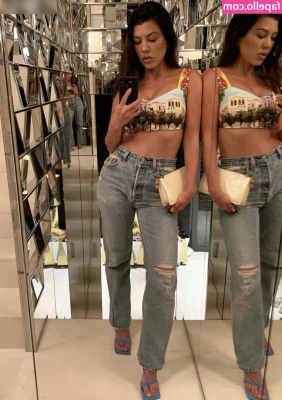 Kourtney Kardashian [ kourtney-kardashian ] - dabqueenb