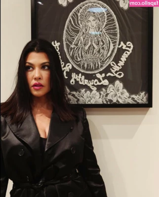 Kourtney Kardashian [ kourtney-kardashian ] - Damn, this sucking thing can drain my balls so fast 💦🤤 how part 1