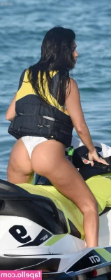 Kourtney Kardashian [ kourtney-kardashian ] - You ever titty fucked and gotten a BJ at the same time  That s the