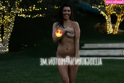 Kourtney Kardashian [ kourtney-kardashian ] - Happy 420 babes! 🪴 part 1