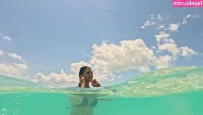 Kourtney Kardashian [ kourtney-kardashian ] - I was thinking of doing a style change to my hair like in the past. part 1