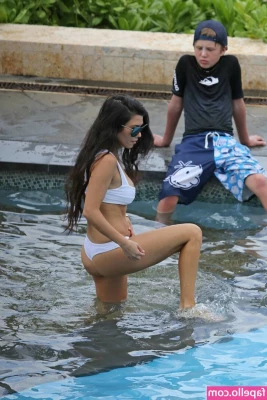 Kourtney Kardashian [ kourtney-kardashian ] - Nuevo 🥰😍