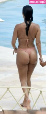 Kourtney Kardashian [ kourtney-kardashian ] - I am not a genie, but I can fulfill all your wishes.🤤😘