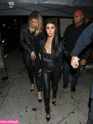 Kourtney Kardashian [ kourtney-kardashian ] - Showing off my holes as usual