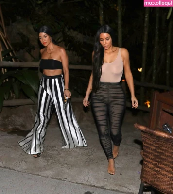 Kourtney Kardashian [ kourtney-kardashian ] - VIDEOCALLS available 🥵🔥🔥🔥