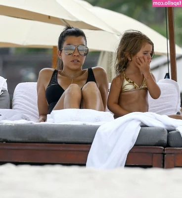 Kourtney Kardashian [ kourtney-kardashian ] - Cum Outside n Play! ☀️🌳🍊👣