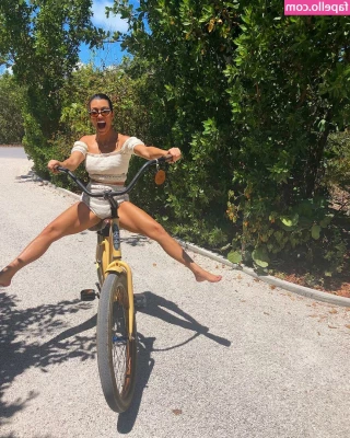 Kourtney Kardashian [ kourtney-kardashian ] - Let your imagination run wild