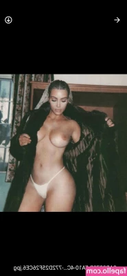 Kourtney Kardashian [ kourtney-kardashian ] - Cold days spent by the fire  That way we can stay naked   -rae