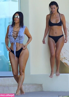 Kourtney Kardashian [ kourtney-kardashian ] - Good Morning