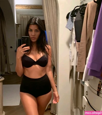 Kourtney Kardashian [ kourtney-kardashian ] - 158 picture set - Part Seven "Magic Stupidity Spell" Often during