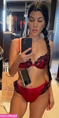 Kourtney Kardashian [ kourtney-kardashian ] - Lately I m being too quiet   I need to get really wet today   help me
