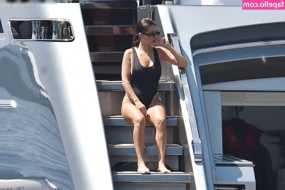 Kourtney Kardashian [ kourtney-kardashian ] - When you're just so excited about getting fucked you can't stop