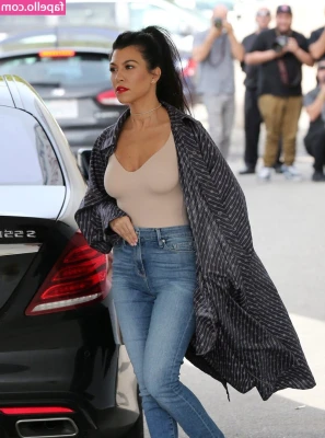 Kourtney Kardashian [ kourtney-kardashian ] - Ready to cum all over them ?? HAPPY TITTY TUESDAY 💦