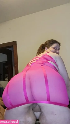 greeneyedstonerchick - Who wants a joi today? @kellywestvip