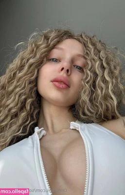 sofiaaamillerrr - your break fast 🍆💦👅 check your Dm